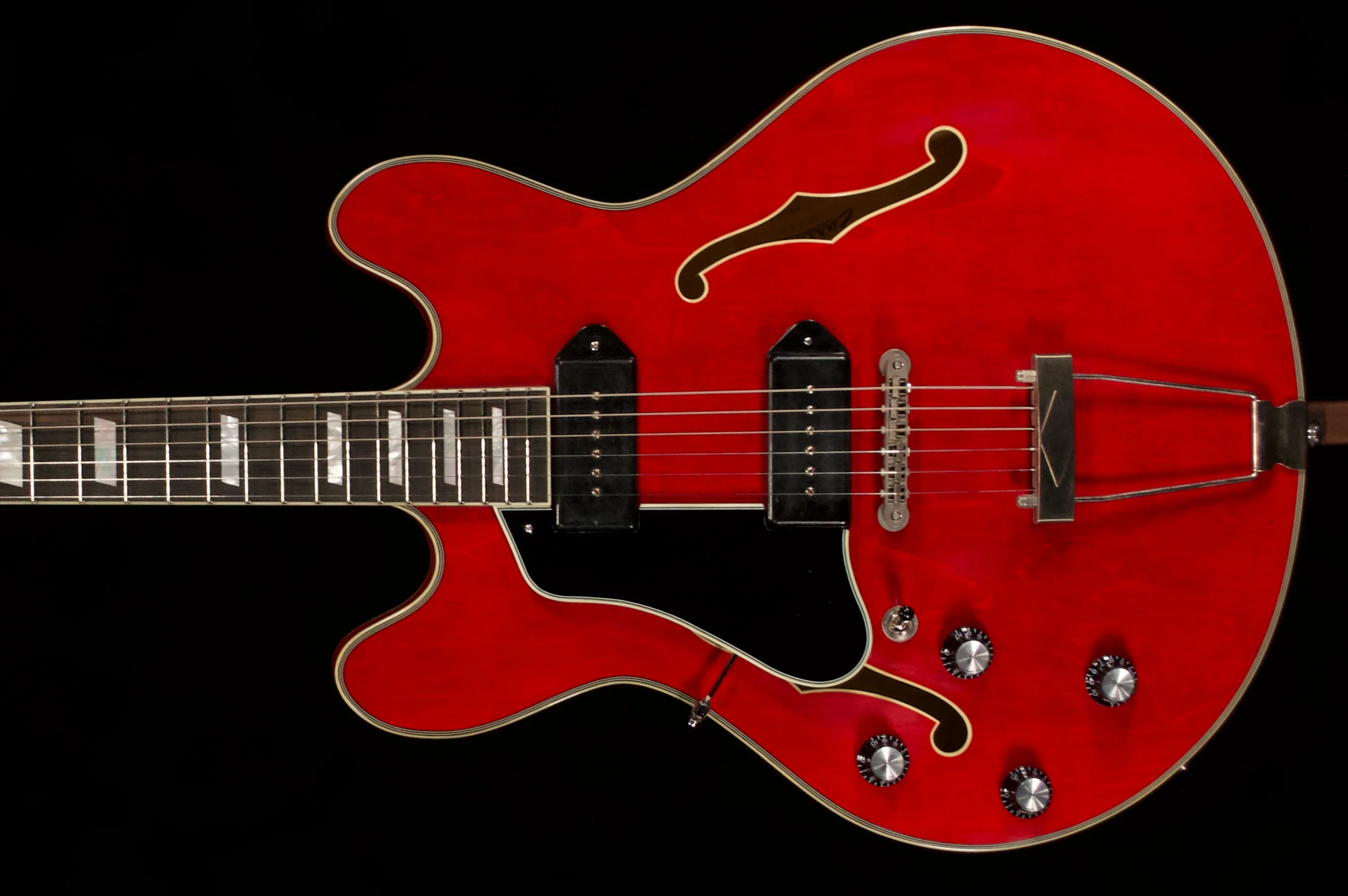 ✅ Eastman T64 Left-Handed