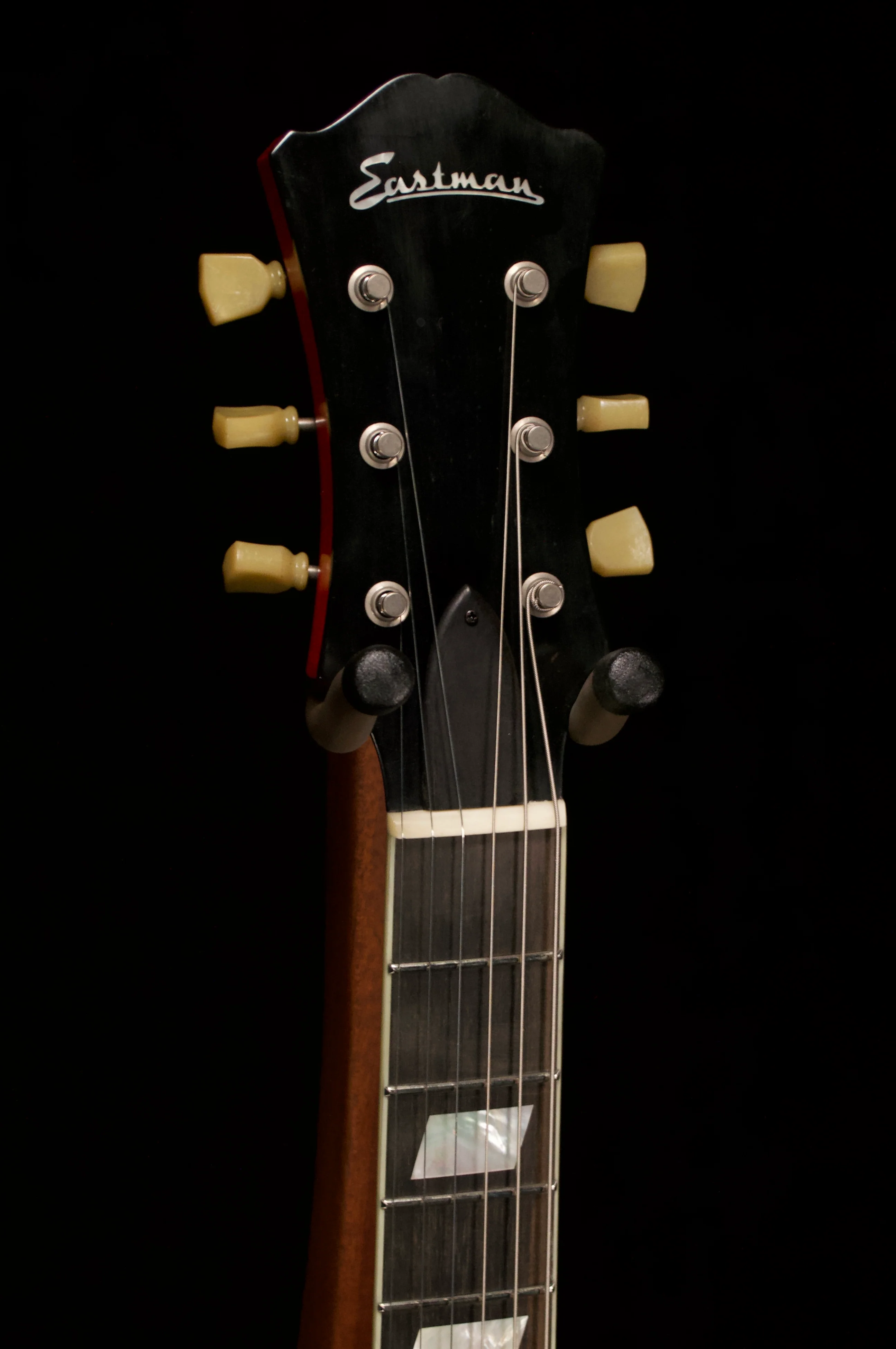 ✅ Eastman T64 Left-Handed - Image 4