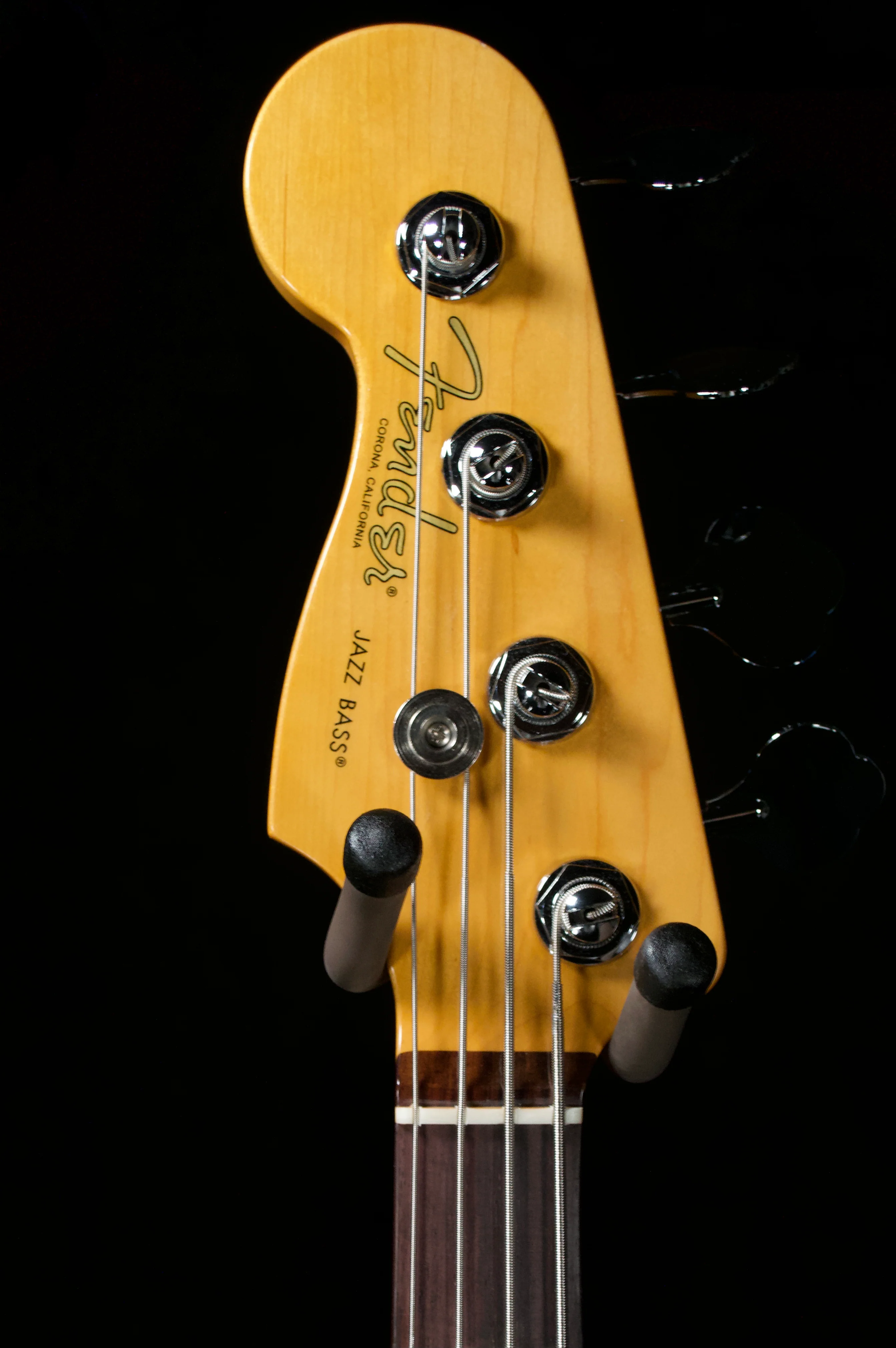 ✅ Fender American Pro 2 Limited Jazz Lefty Bass in 3 Tone Sunburst. - Image 4