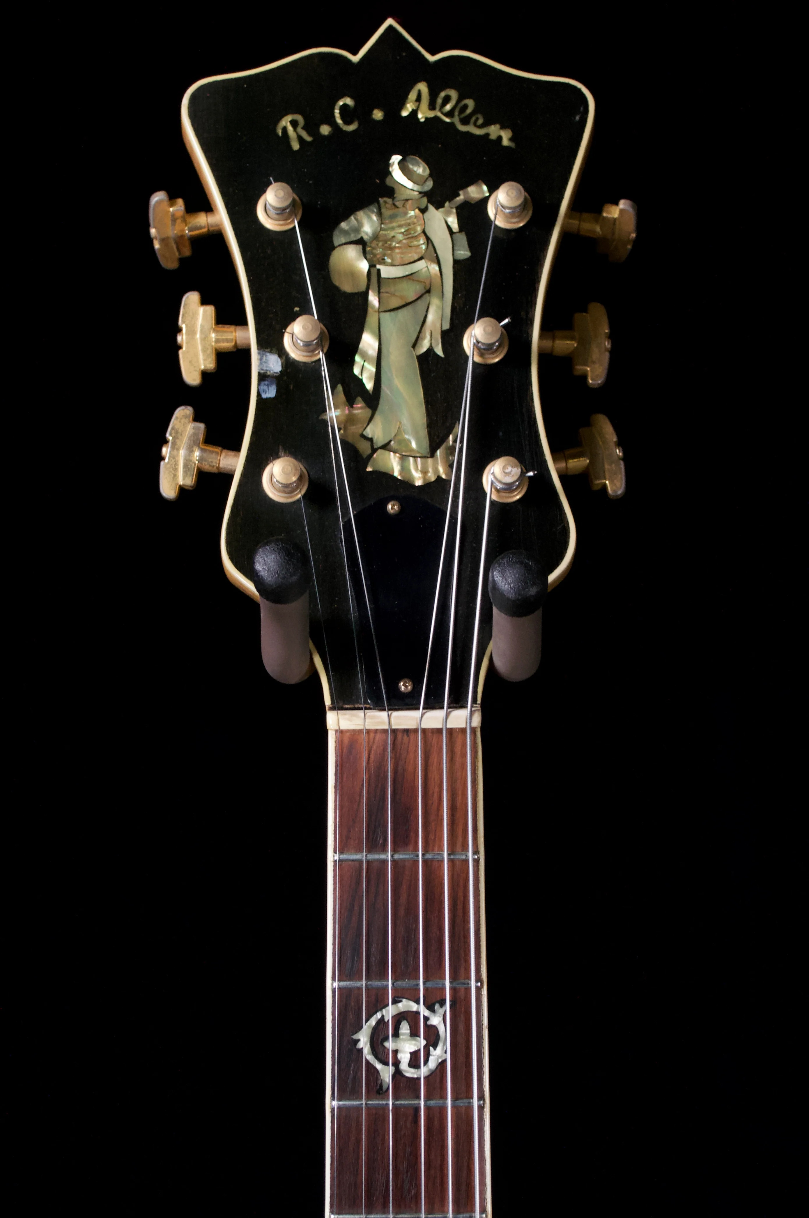 ✅ R.C. Allen 17” all solid wood arch top Left Handed Guitar - Image 4