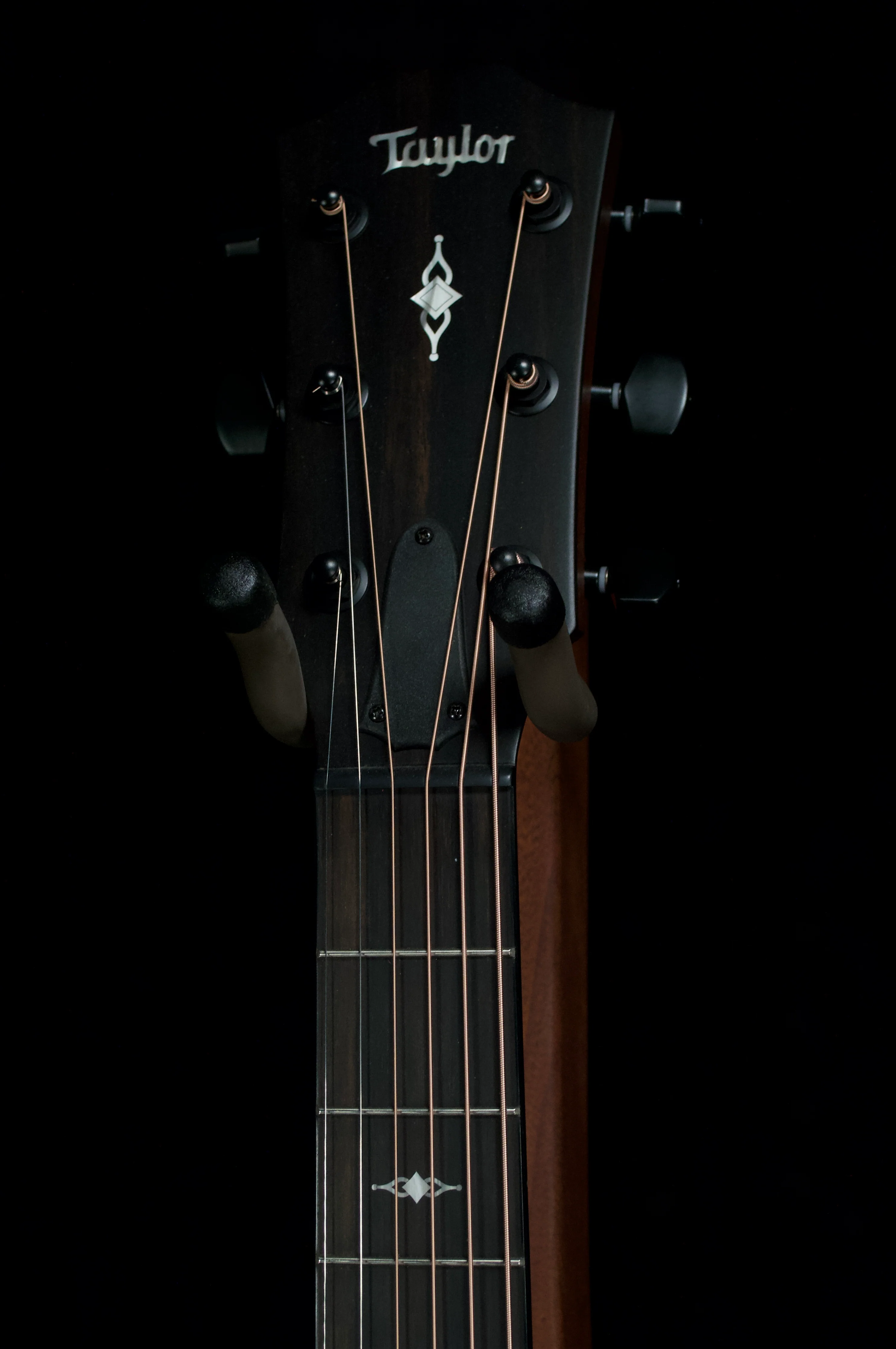 ✅ Taylor 324ce Baritone 6 string Left-Handed - Image 4