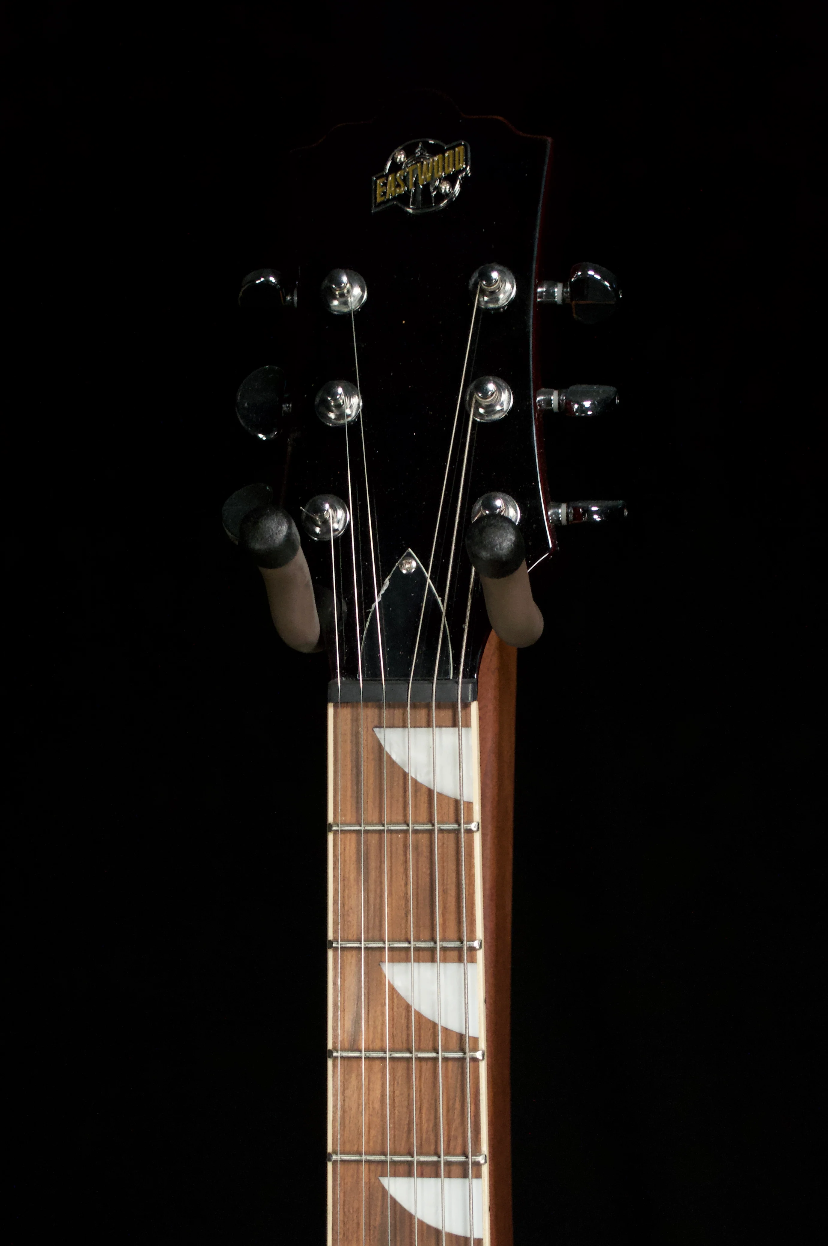✅ Eastwood Semi-hollow Left-handed Electric Guitar with Black Pick Guard - Image 8