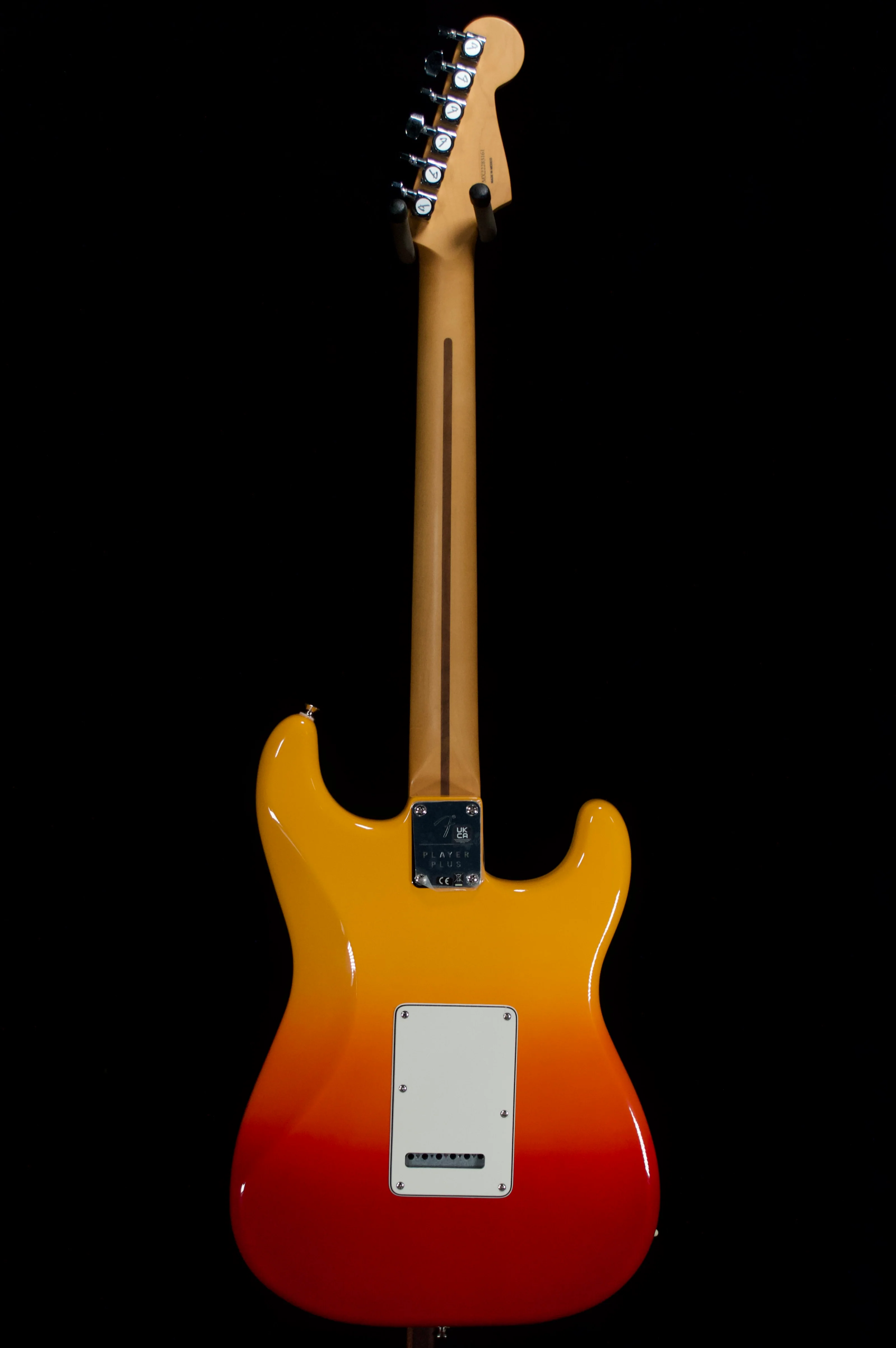 ✅ Fender Player Plus Strat in Tequila Sunrise Left Handed with bag - Image 3