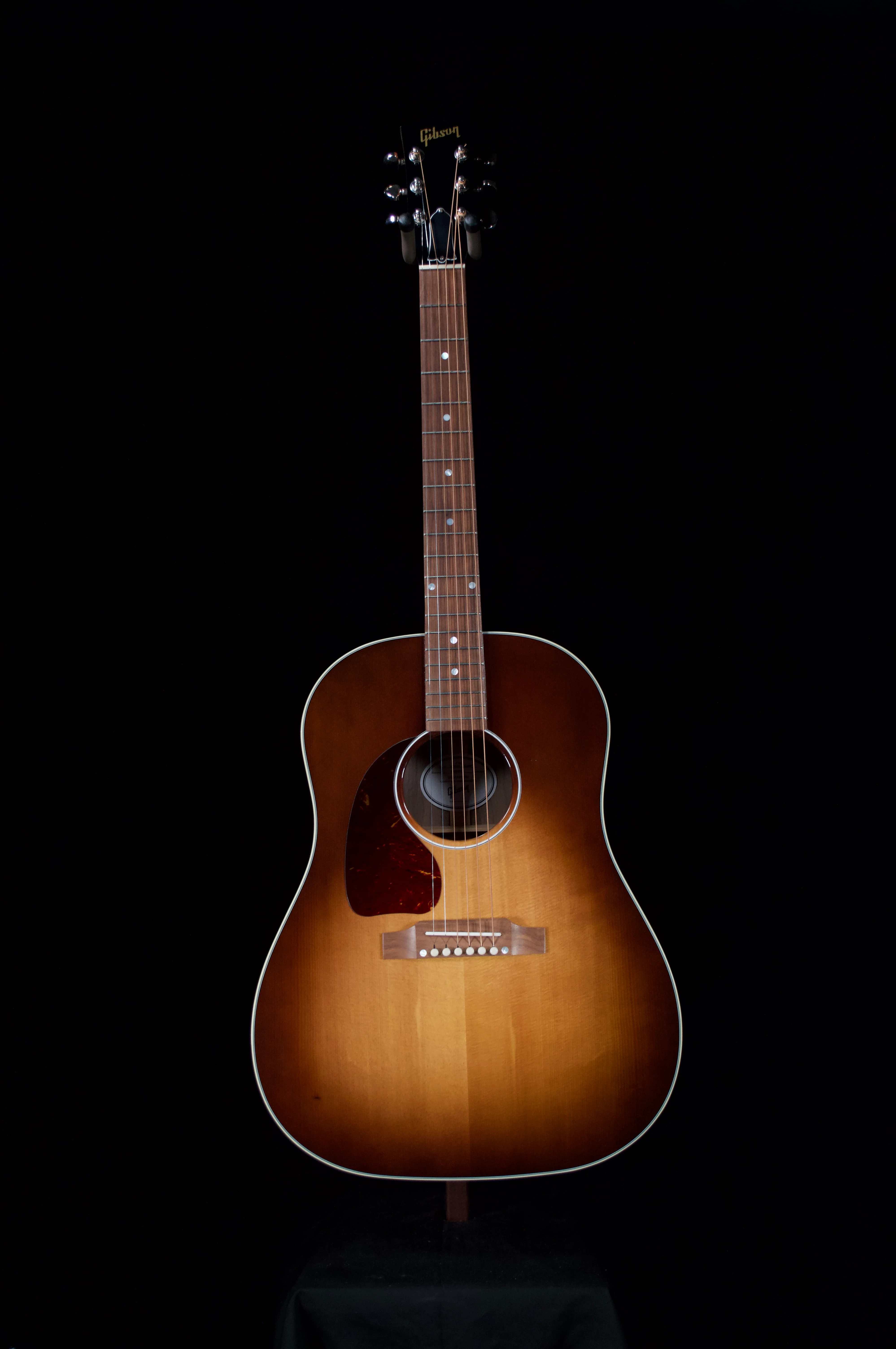 ✅ Gibson J45 Studio Walnut Left Handed - Image 2
