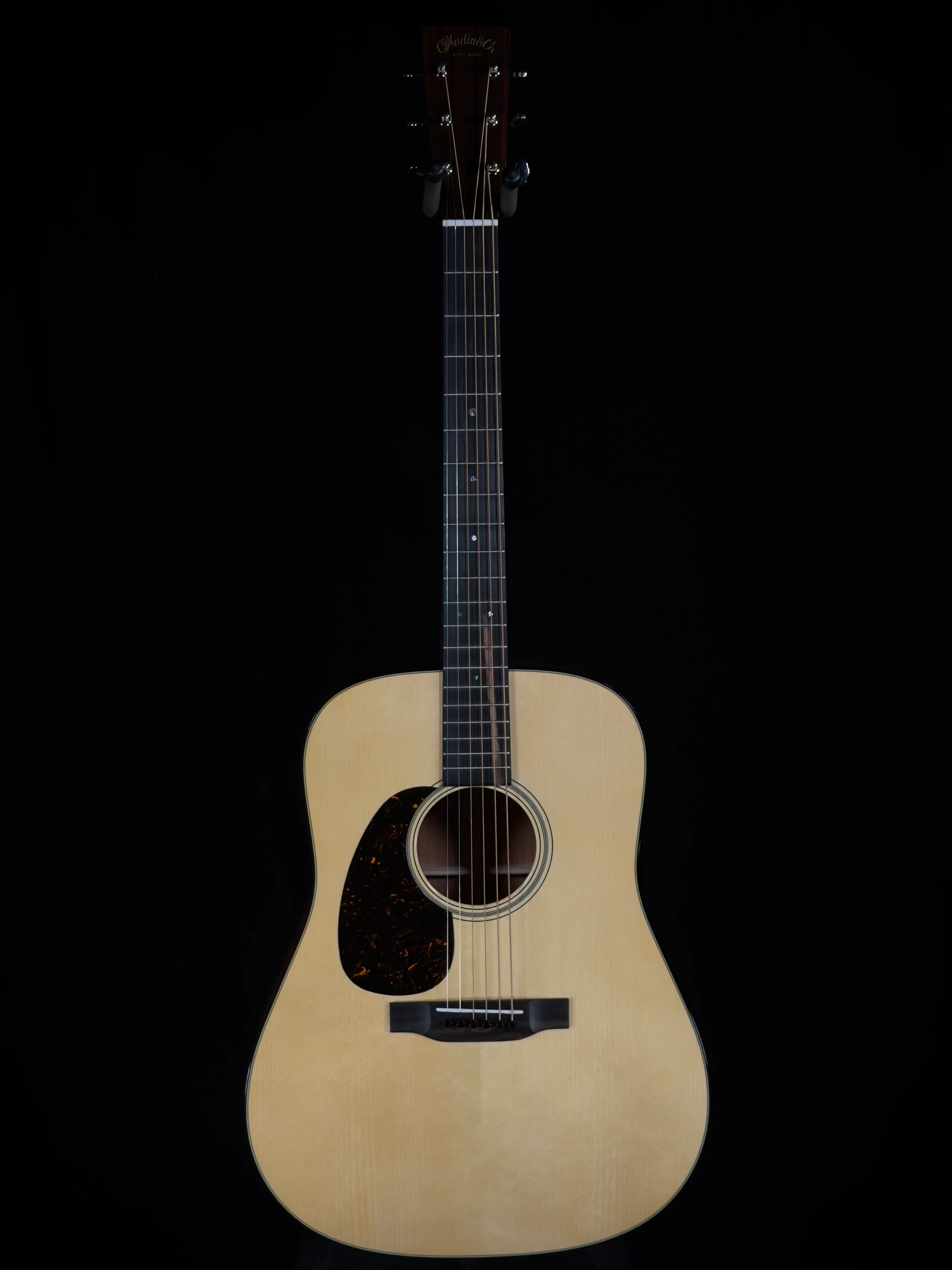 Martín Custom Shop D-18 European spruce Left-Handed - Image 6