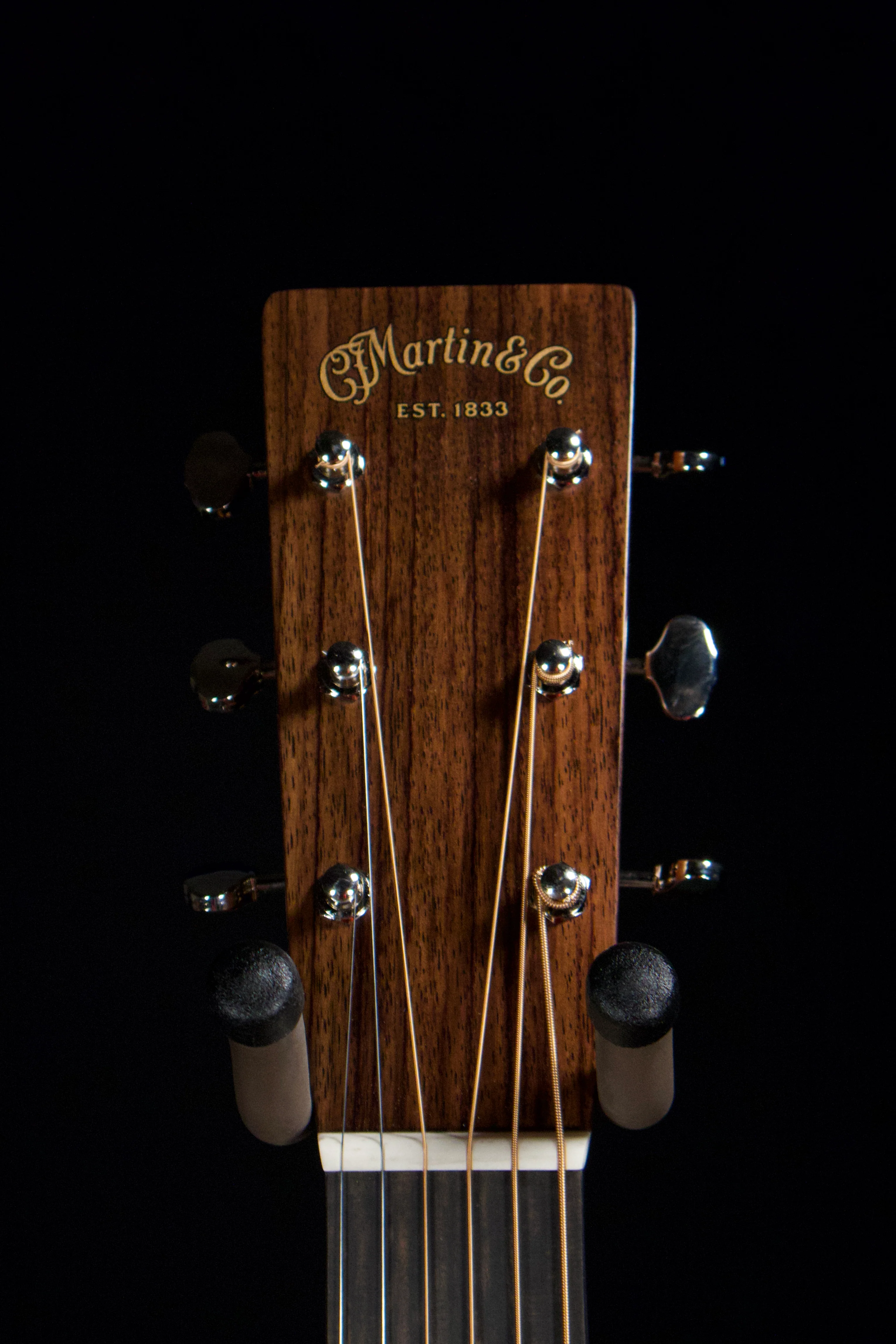 Martin Super HD-28 LeftHanded. Finish flaw. Price reduced - Image 3