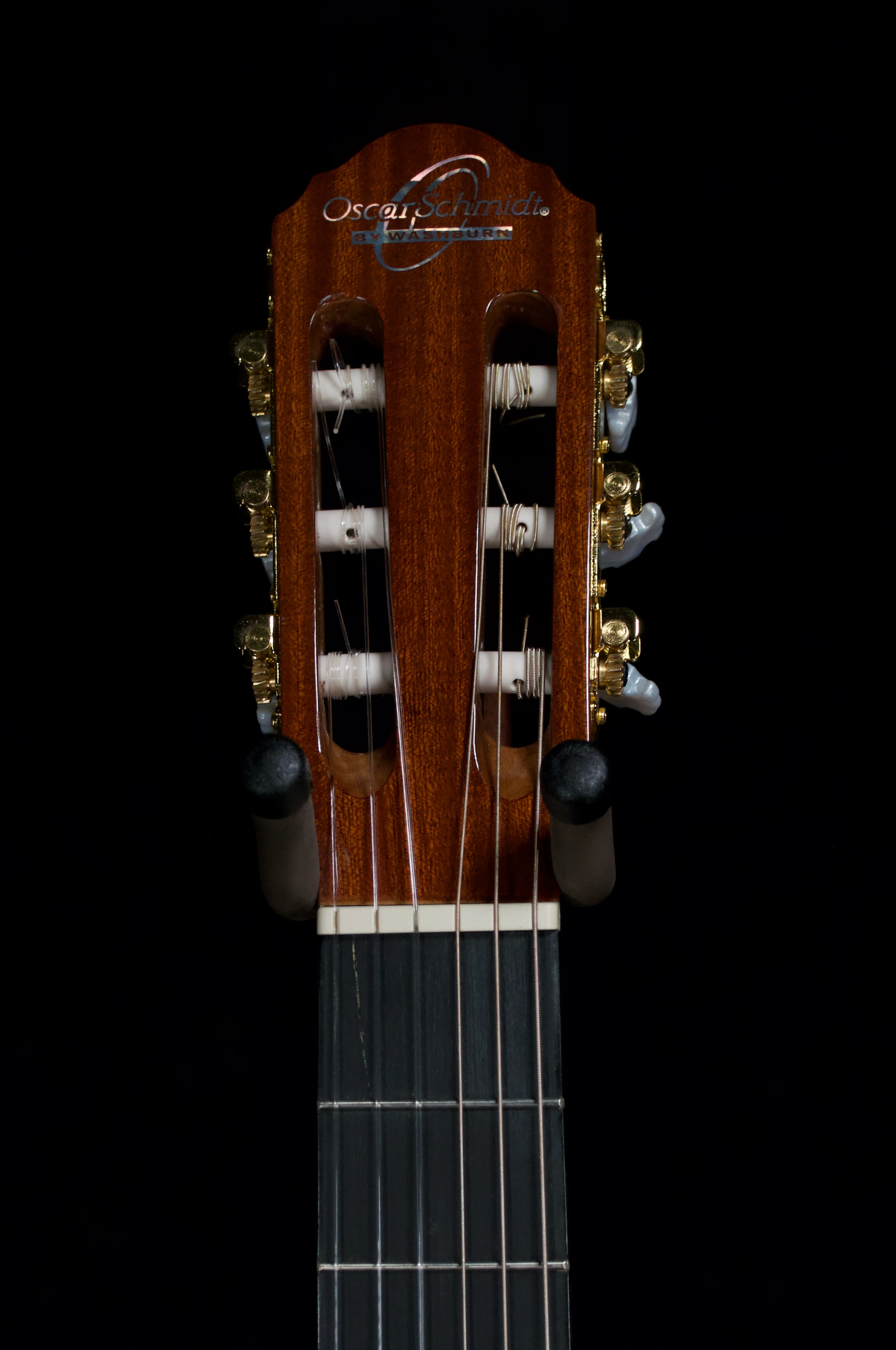 ✅ Oscar Schmidt Classical Left Handed Classical Acoustic Guitar - Image 4