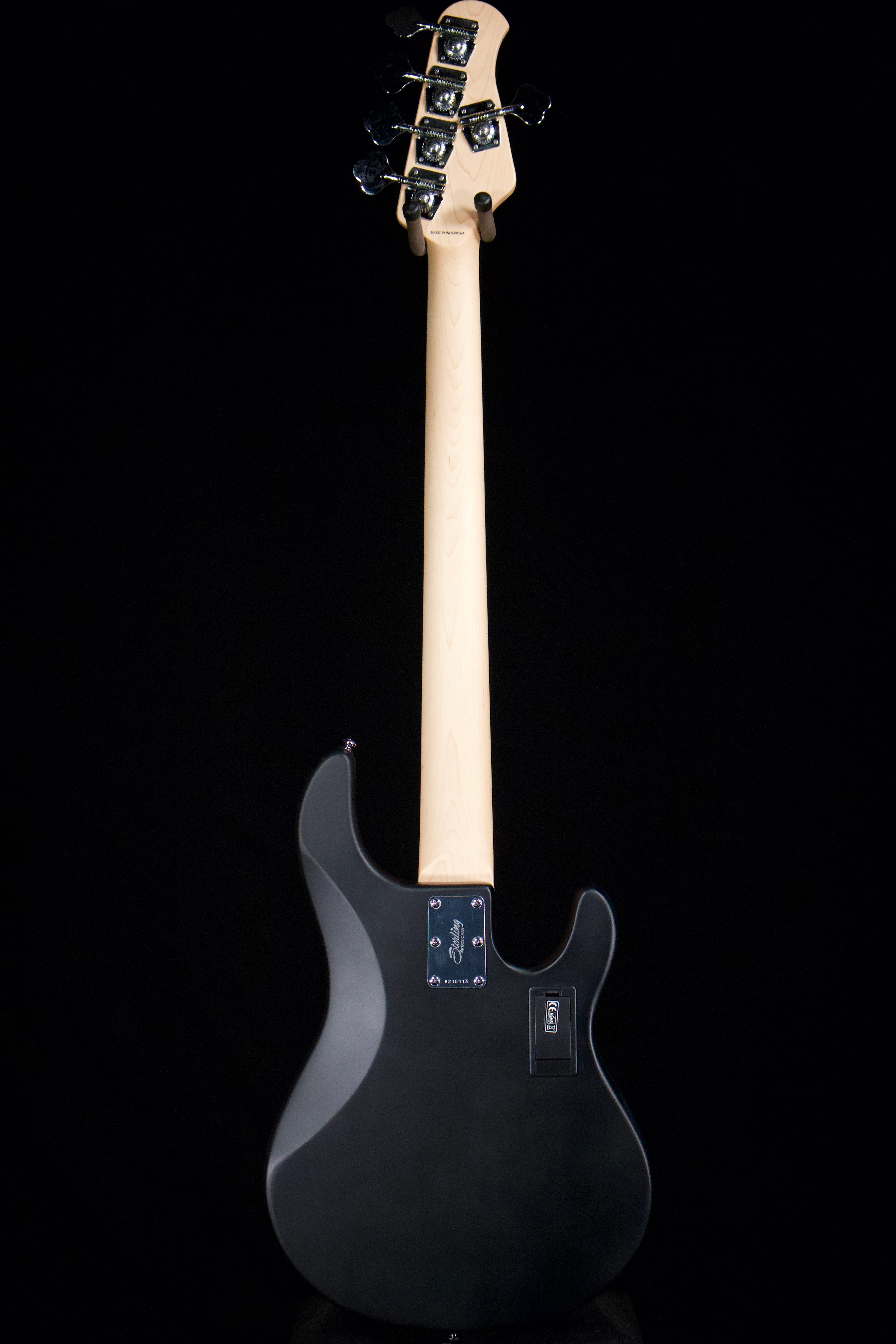 Sterling by Music Man Stingray Ray5 bass Left-Handed - Image 4