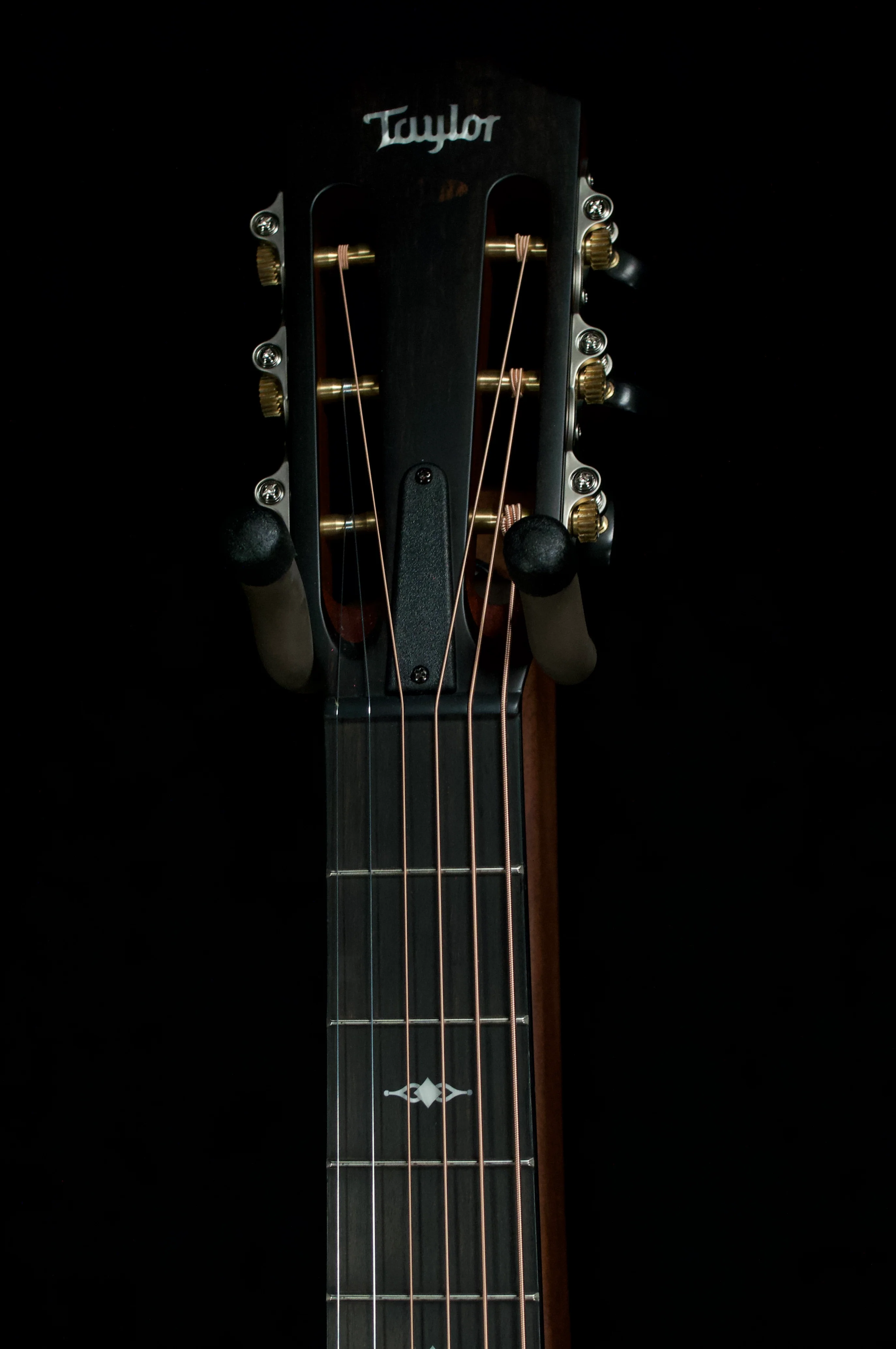 ✅ Taylor 322ce 12 Fret Grand Concert Left-handed Acoustic Electric Guitar - Image 8